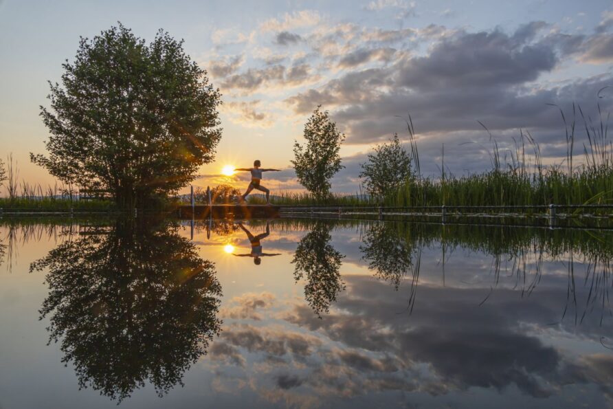 Yoga im Sonnenuntergang