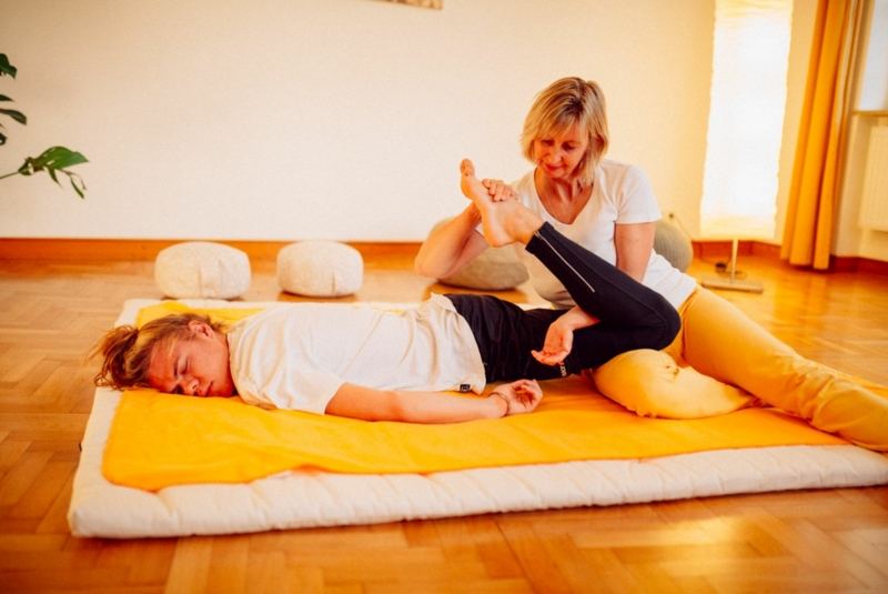 Nuad Thai Yoga